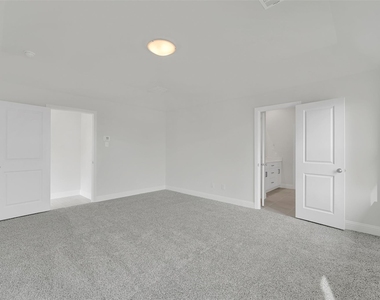 2901 Cantoni Creek - Photo Thumbnail 28