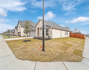 2901 Cantoni Creek - Photo Thumbnail 4