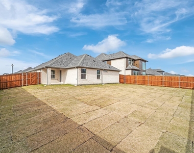 2901 Cantoni Creek - Photo Thumbnail 35