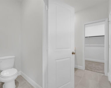 2901 Cantoni Creek - Photo Thumbnail 32