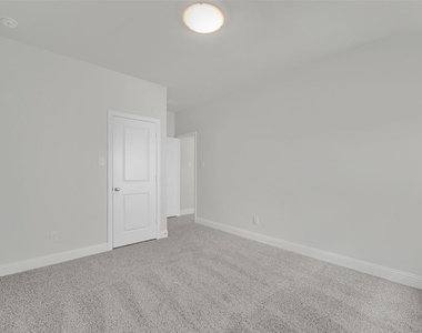 2901 Cantoni Creek - Photo Thumbnail 26