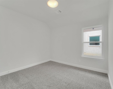 2901 Cantoni Creek - Photo Thumbnail 21
