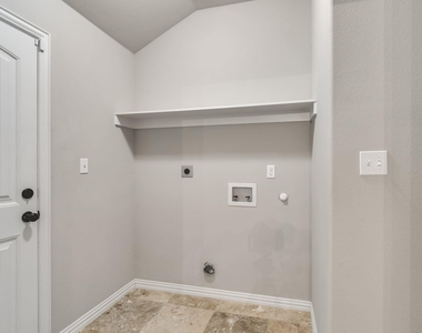 3608 Brookstone Drive - Photo Thumbnail 23