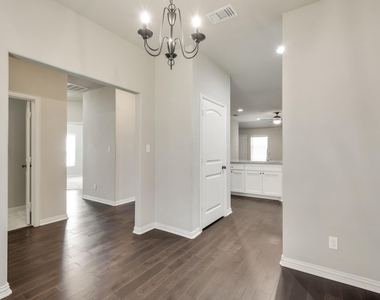 3608 Brookstone Drive - Photo Thumbnail 5