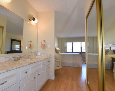 5100 N Ocean Boulevard - Photo Thumbnail 13