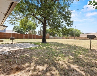2921 Needles Street - Photo Thumbnail 4