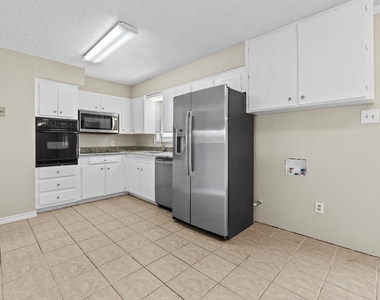 2921 Needles Street - Photo Thumbnail 11