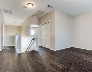 1313 Cedar Branch Drive - Photo Thumbnail 5