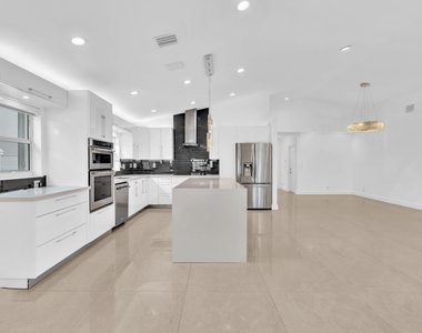 3307 Sw 49th Street - Photo Thumbnail 17
