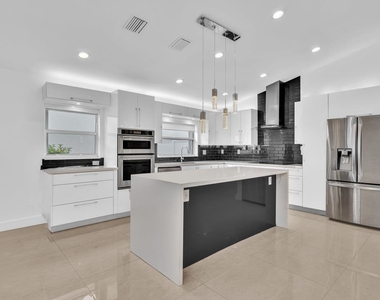3307 Sw 49th Street - Photo Thumbnail 16