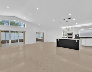 3307 Sw 49th Street - Photo Thumbnail 3