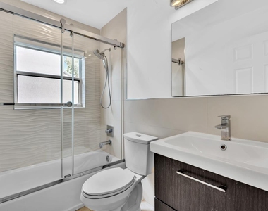 3307 Sw 49th Street - Photo Thumbnail 7