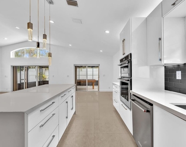 3307 Sw 49th Street - Photo Thumbnail 23
