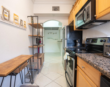 403 Ne 16th Avenue - Photo Thumbnail 9