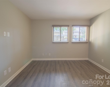 7908 Horse Chestnut Lane - Photo Thumbnail 12