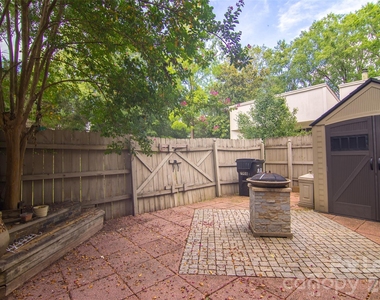 7908 Horse Chestnut Lane - Photo Thumbnail 4