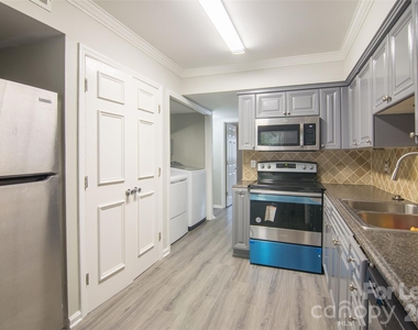 7908 Horse Chestnut Lane - Photo Thumbnail 17