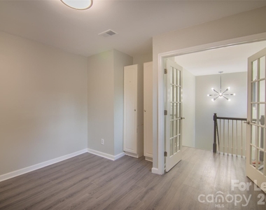 7908 Horse Chestnut Lane - Photo Thumbnail 10