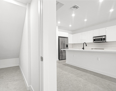 702 Cypress Grove Drive - Photo Thumbnail 7