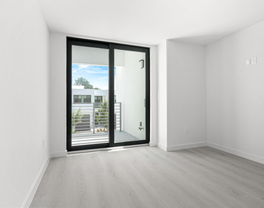 702 Cypress Grove Drive - Photo Thumbnail 32