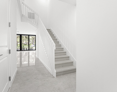 702 Cypress Grove Drive - Photo Thumbnail 13