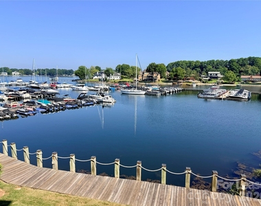18771 Vineyard Point Lane - Photo Thumbnail 29