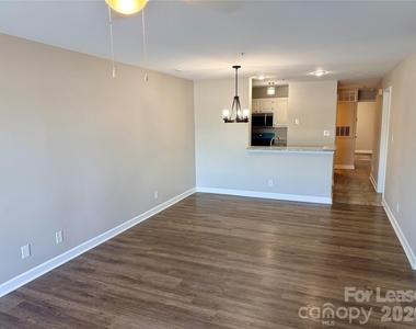 18771 Vineyard Point Lane - Photo Thumbnail 7