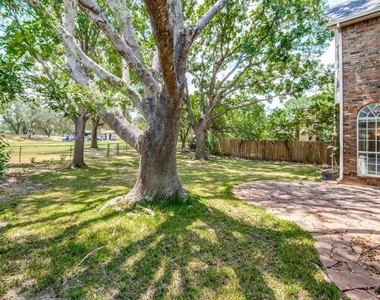 10913 Alexandria Drive - Photo Thumbnail 23