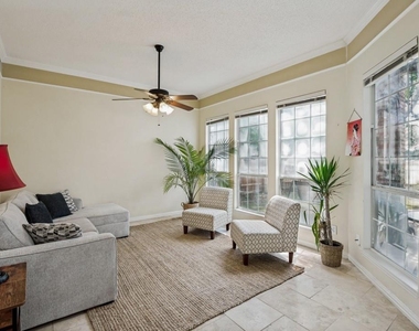 10913 Alexandria Drive - Photo Thumbnail 21