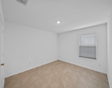 7765 Ruellia Road - Photo Thumbnail 21