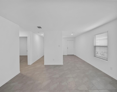 7765 Ruellia Road - Photo Thumbnail 18