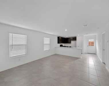 7765 Ruellia Road - Photo Thumbnail 14