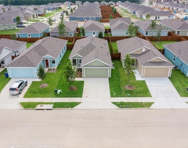 7765 Ruellia Road - Photo Thumbnail 34