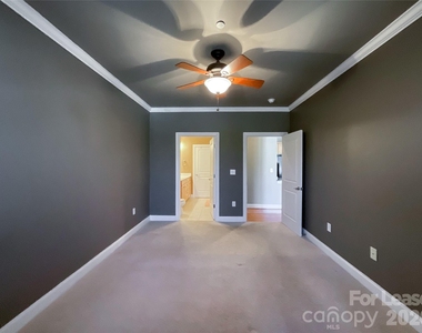 518 Clarice Avenue - Photo Thumbnail 4