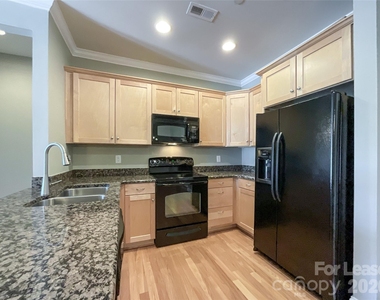 518 Clarice Avenue - Photo Thumbnail 10