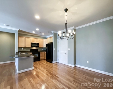 518 Clarice Avenue - Photo Thumbnail 7