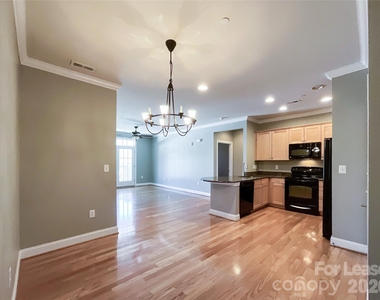 518 Clarice Avenue - Photo Thumbnail 3