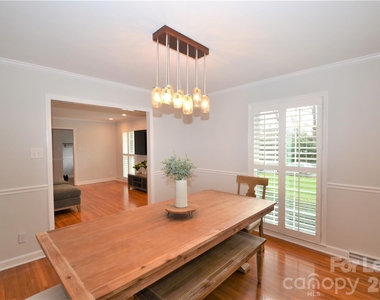 2409 Huntingtowne Farms Lane - Photo Thumbnail 6