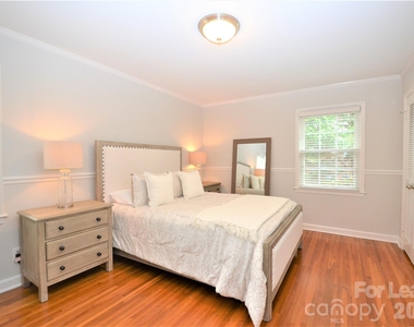 2409 Huntingtowne Farms Lane - Photo Thumbnail 25
