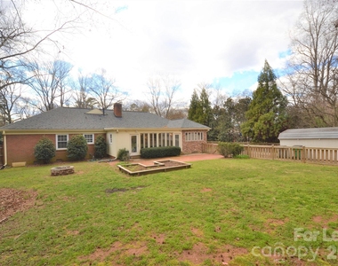 2409 Huntingtowne Farms Lane - Photo Thumbnail 35