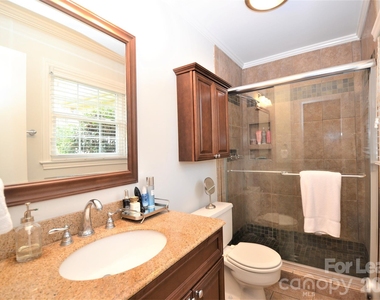 2409 Huntingtowne Farms Lane - Photo Thumbnail 28