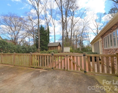 2409 Huntingtowne Farms Lane - Photo Thumbnail 33