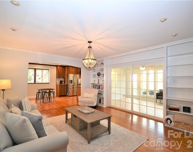 2409 Huntingtowne Farms Lane - Photo Thumbnail 13