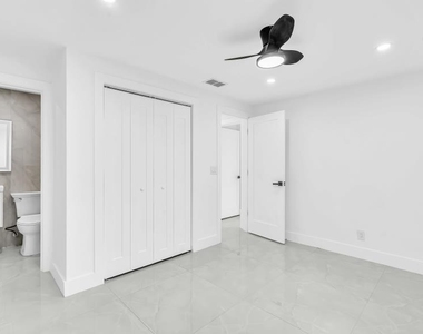 4156 Sw 49th Court - Photo Thumbnail 20