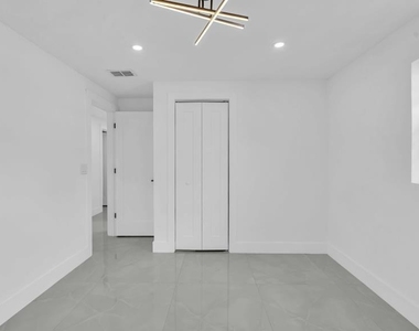 4156 Sw 49th Court - Photo Thumbnail 26