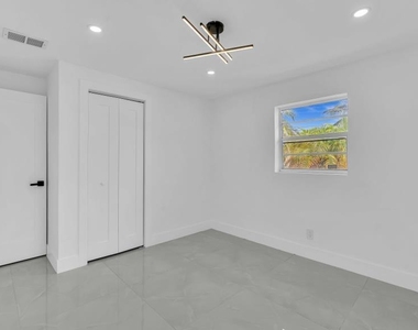 4156 Sw 49th Court - Photo Thumbnail 25