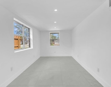 4156 Sw 49th Court - Photo Thumbnail 34