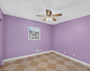 241 Nw 49th Street - Photo Thumbnail 21