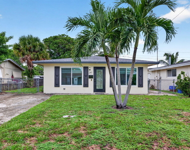 241 Nw 49th Street - Photo Thumbnail 1