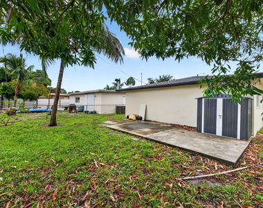 241 Nw 49th Street - Photo Thumbnail 23